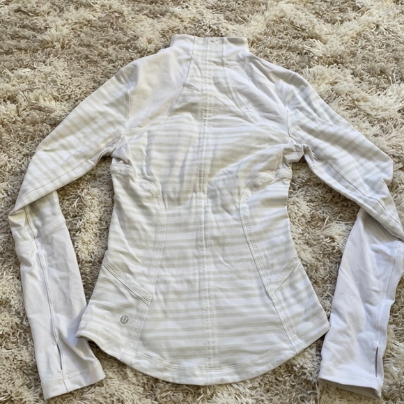 Lululemon Forme Jacket Twin Stripe Nimbus/White Size 4 - Picture 5 of 6